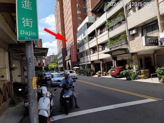 台中南屯大樓法拍-2