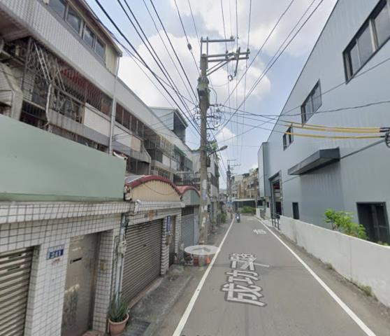 台中大里透天法拍-4