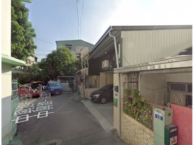 台中大里透天法拍-2